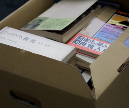 書籍を梱包